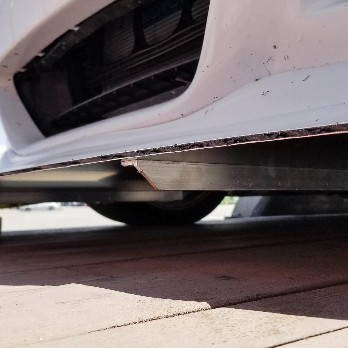 Buildjournal E46 M3 Splitter Brace